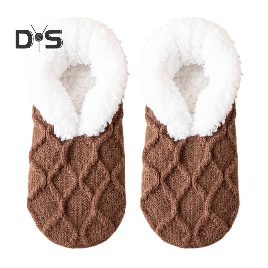 

1 пара зимних носков-тапочек, утолщенные, пушистые, плюшевые, устойчивые к холоду, с нескользящей подошвой, теплые, осенне-зимние, праздничные, послеродовые, сон-носки коричневый