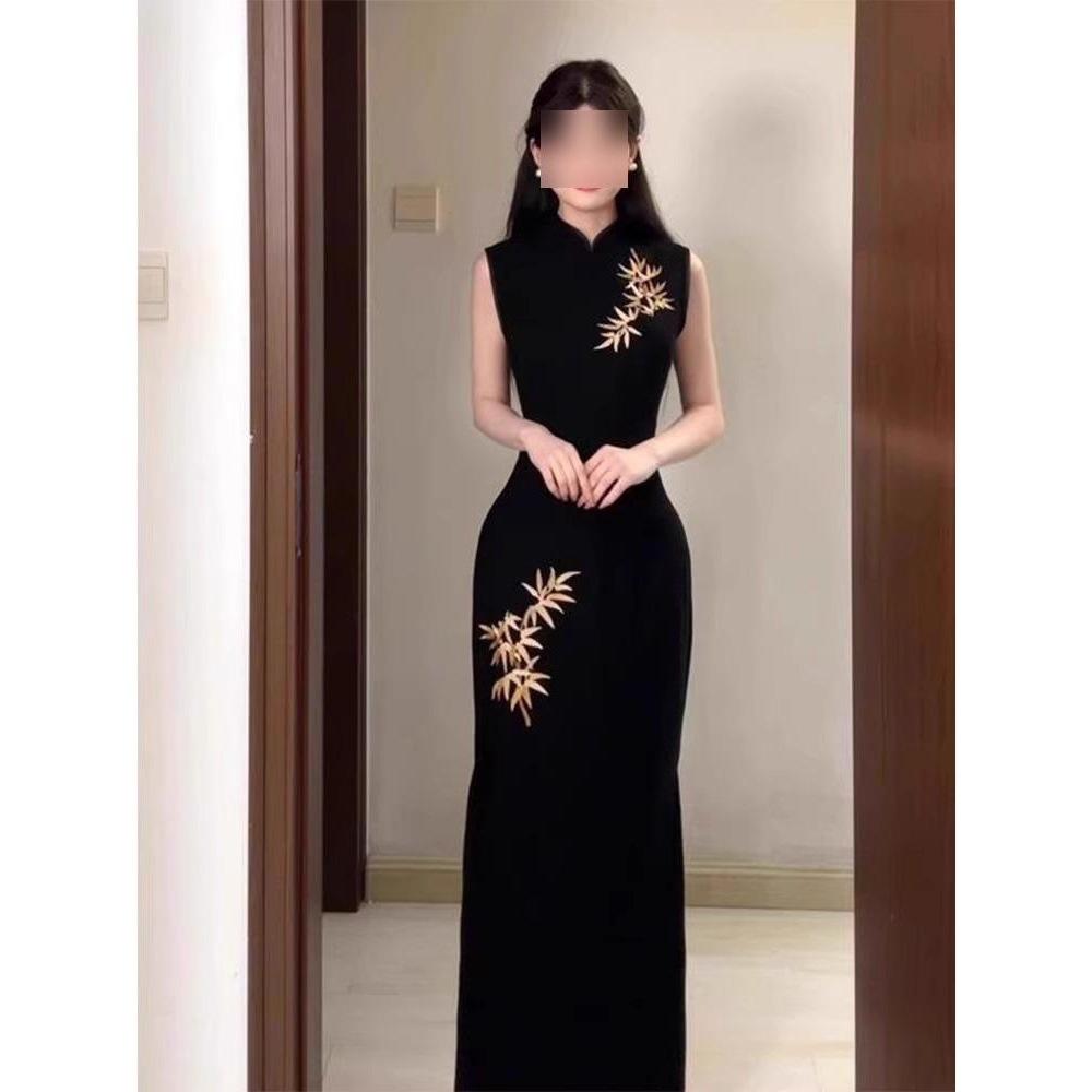 Herbst und Winter 2025 neue tägliche verbesserte Version Blumen Schwarz Cheongsam Stil