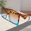1pc Women Full Frame Square Shaped Sunglasses Fashionable Oversize Leopard Print Gradient Shades Stylish Multicolor
