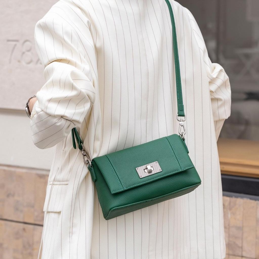 Leather Single Shoulder Crossbody Bag Fashion All-in-one High Sense Diagonal Small Square Bag Women's Bag
