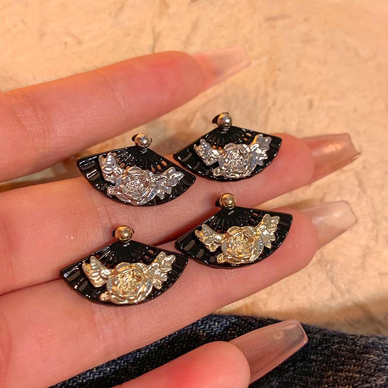 Chinese style Fanshaped Flower Ear Stud Earrings two pair