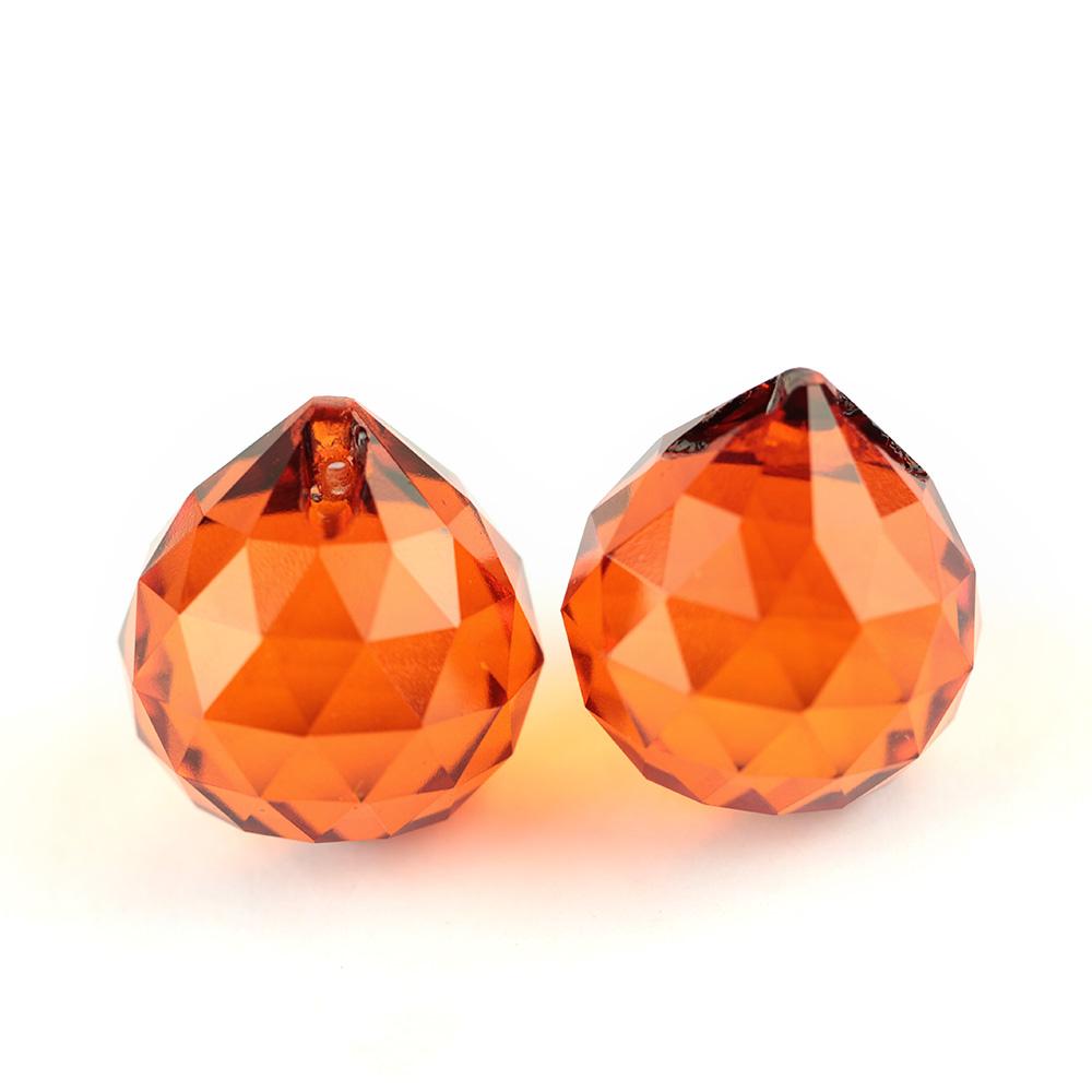 Boules suspendues en cristal K9 de différentes couleurs 15 mm/20 mm/30 mm/40 mm Prismes en verre Boules facettées Feng Shui Décoration d'arbre de mariage de fête d'hôtel