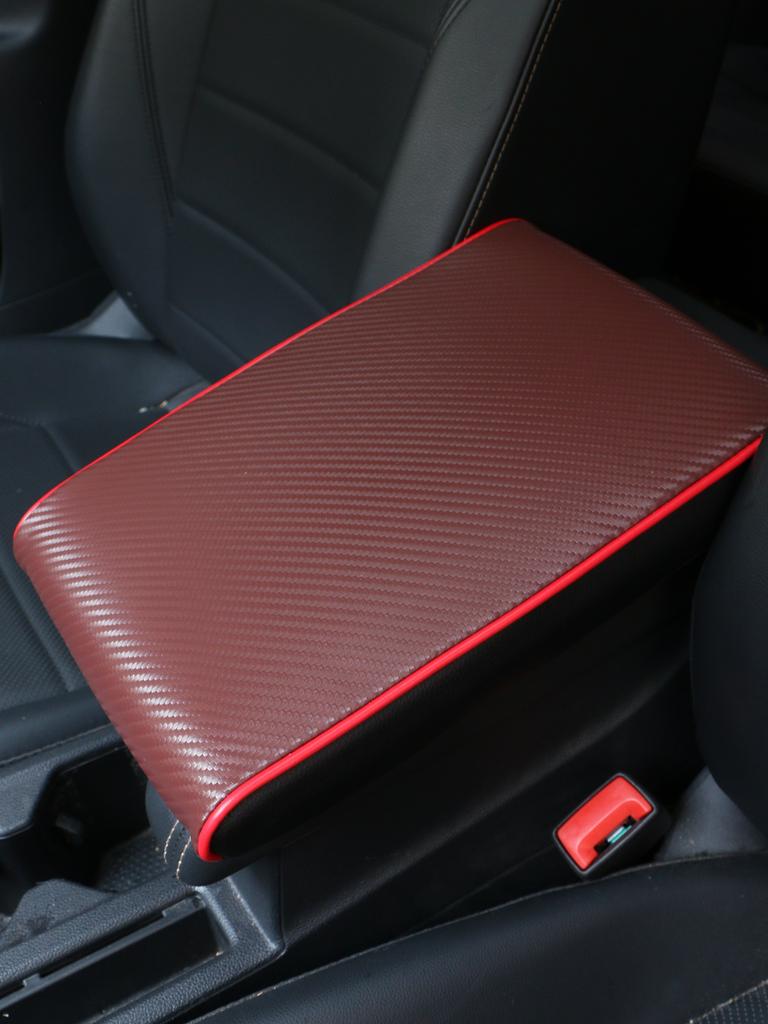 Widened Carbon Fiber Leather Car Armrest Box Pad Universal Car Center Armrest Box Cushion Arm Support Mat Fashion Car Accessorie