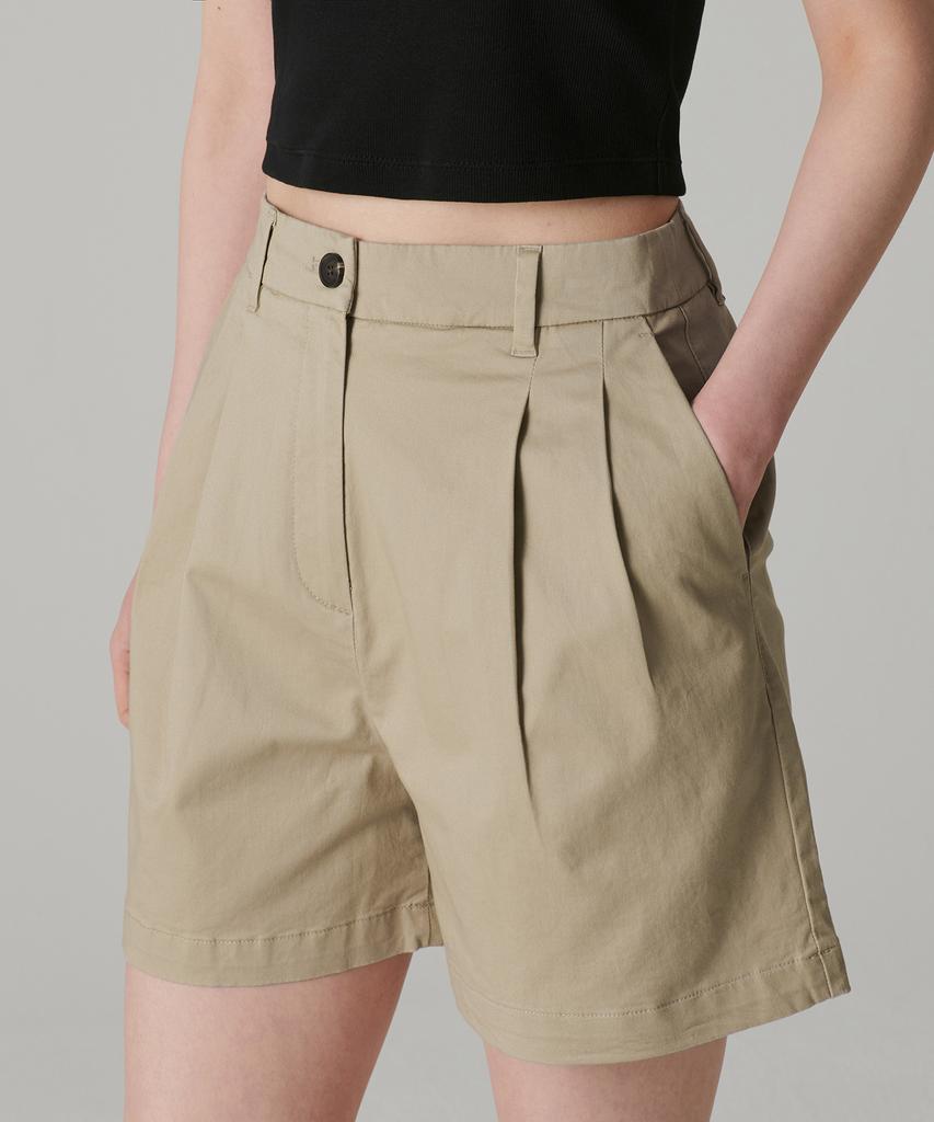 MUSINSA STANDARD WOMAN Women'S Two-Tuck Wide Chino Shorts [Beige]