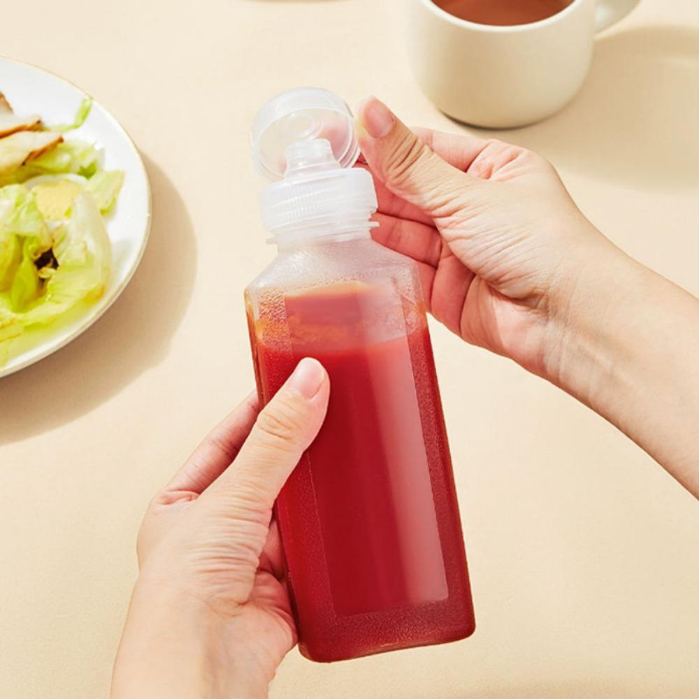 5PCS 300/500ML Condiment Squeeze Seasoning Bottles with Flip Cap Portable Sauce Bento Oil Ketchup BBQ-Condiment Kitchen Supplies