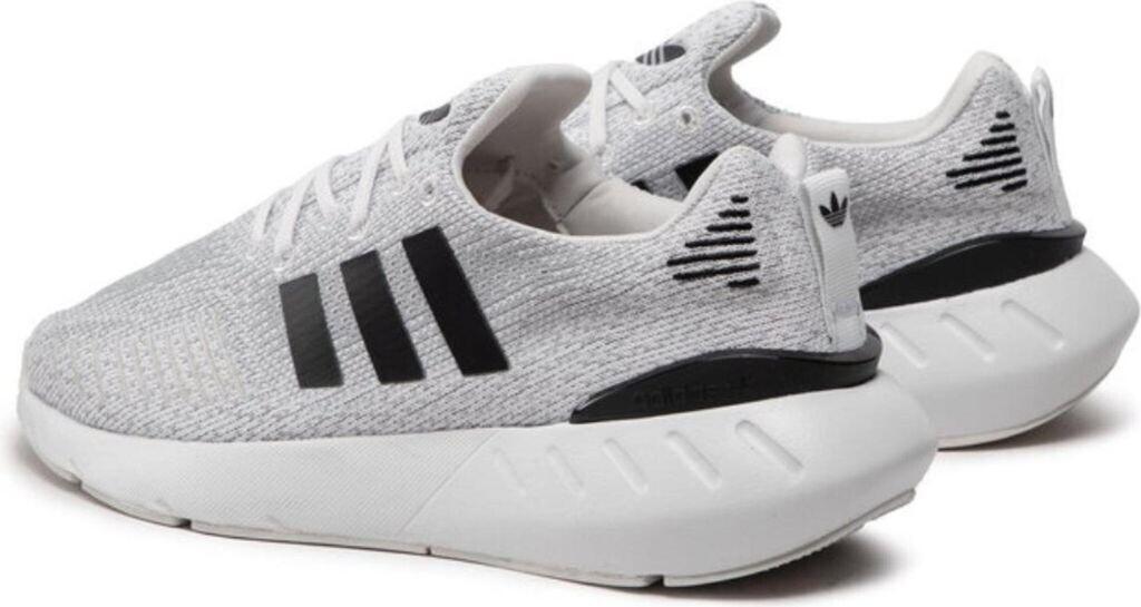 Кроссовки Adidas Swift Run 22 кристально белый/ядерный черный/серый два