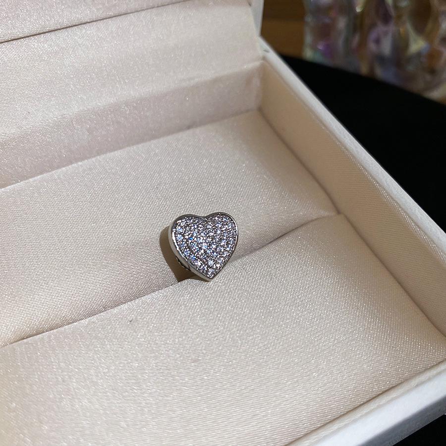 Korean Style Zirconia Heart Ear Bone Clip - Exquisite, No-Pierce, Light Luxury Earring for Women