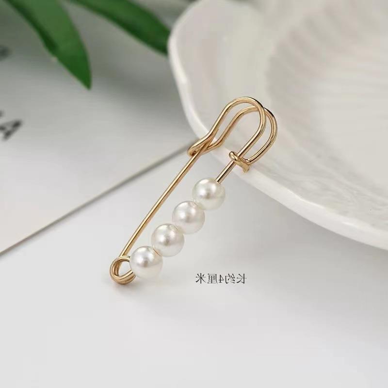 Waist Pin Accessory Brooch for Adjusting Clothing Fit and Preventing Exposure