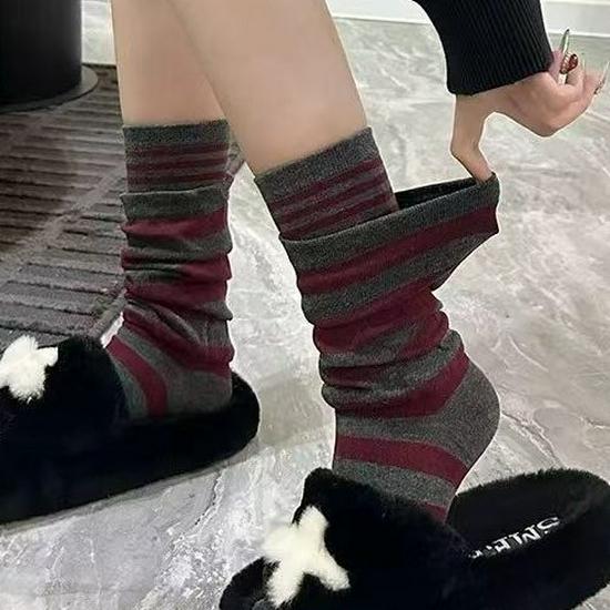 Korean-Style Cotton Mid-Calf Flared Striped Socks - Women's Fashionable Double-Layer Slouchy Design