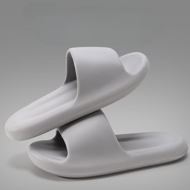 

Новые модные женские тапочки, летние, плоские, легкие, из ЭВА, домашние, для ванной, удобные, массажные, для пар, для дома, для душа 44-45 серый