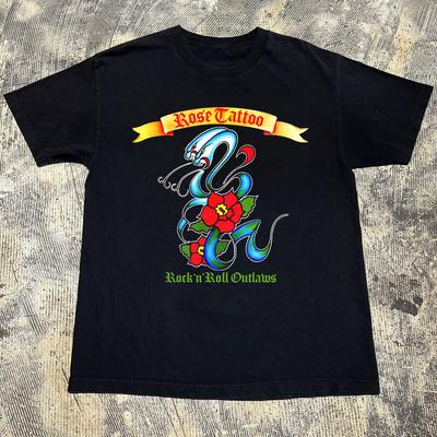 Üst giysisi – T-shirtler
