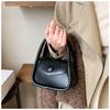 Vintage Style Tote Bag Female 2023 New Seasonal Small Shoulder Bag For Commuting