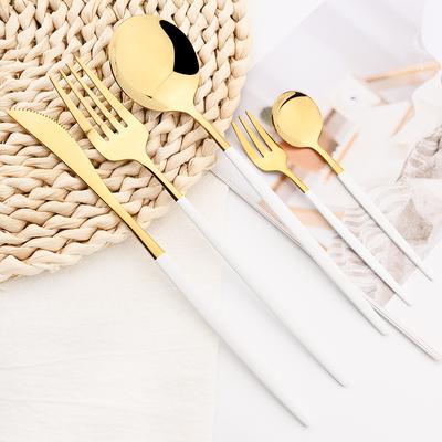 30Pcs White Gold Cutlery Set Knife Cake Fork Coffee Spoons Dinnerware Flatware Set Mirror Stainless Steel Silverware Party Western Kitchen Tableware