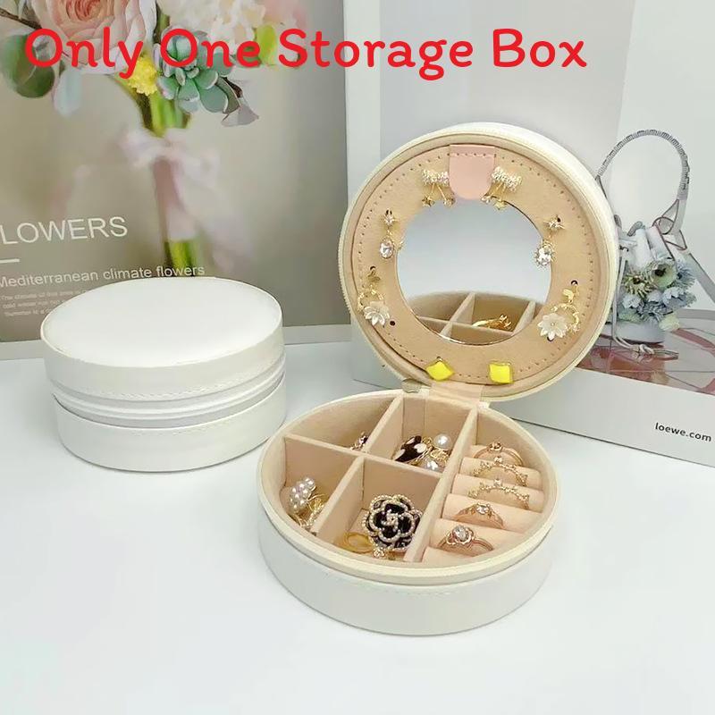 Jewelry Storage Box Round Portable Pu Leather With Laser Pattern For Gift And Organization