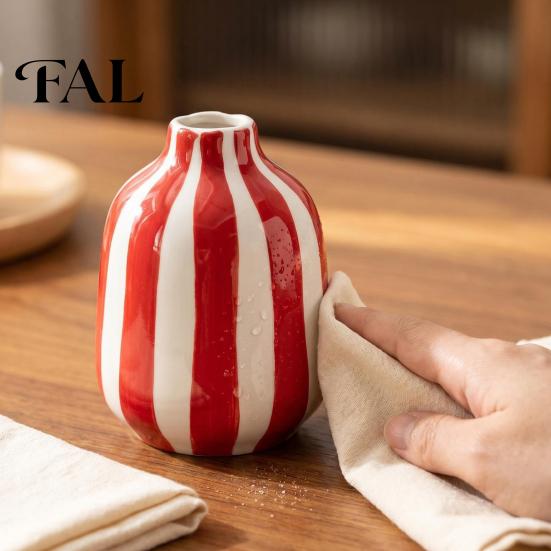Luxury Desktop Decoration for Conference Room Striped Ceramic Vase, Modern Decorative Minimalist Flower Holder Stylish Decor Wedding Venue Living