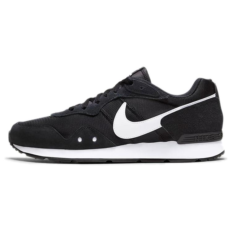 

Новые Nike Venture Runner Black White CK2944-002 42.5