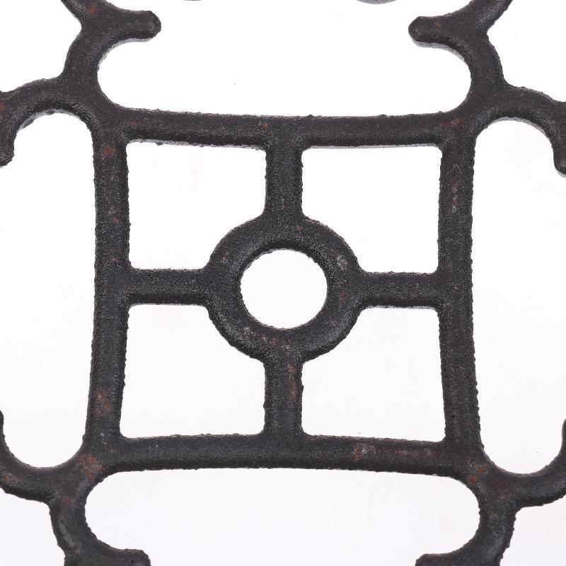 Non-Slip Cast Iron Trivet For Gas Stove - Durable Pot Holder, Decorative Kitchen Accessory For Enhanced Cooking Safety