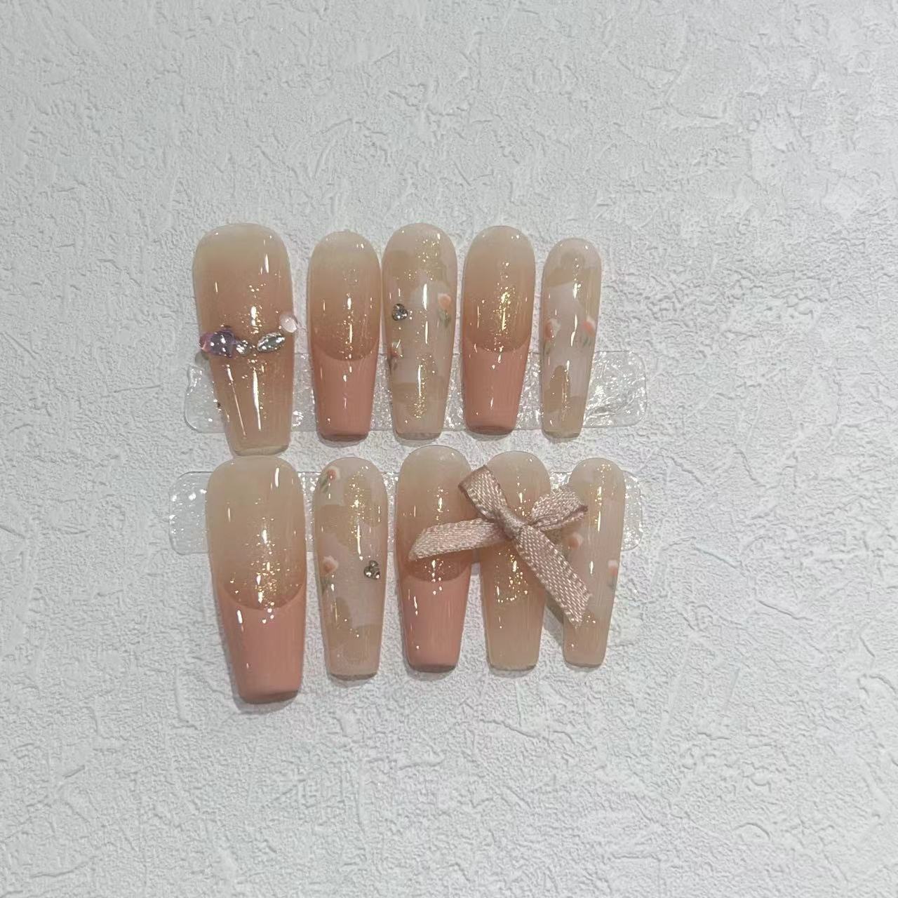 

Pure Hand-wearing Armor, Spring Girl Hollow Butterfly Manicure French Manicure Patch Reused Large L