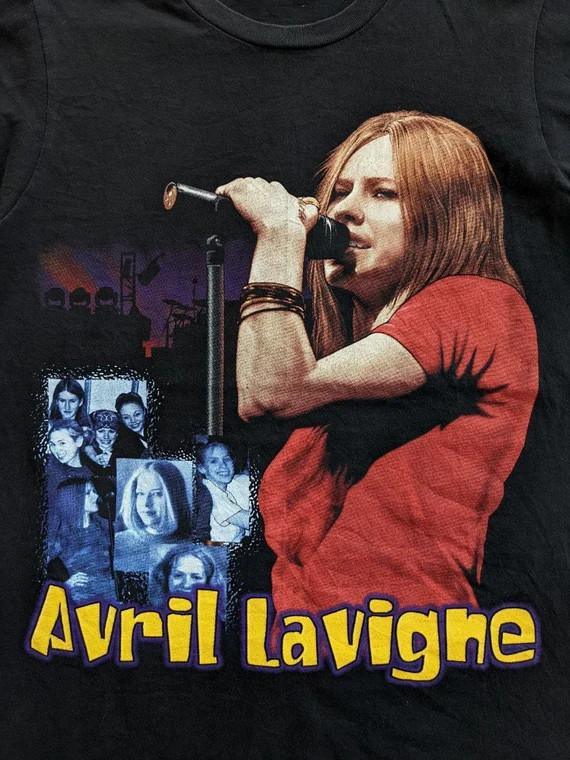 Avril Lavigne T-Shirt Men Women Tee All Size S To 234XL