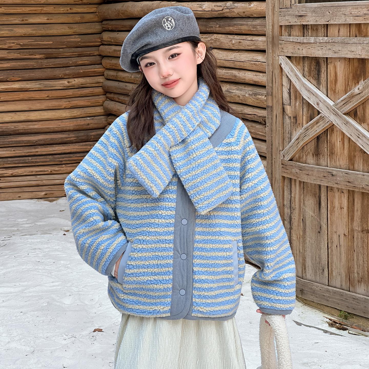 

Girls 2025 Fashionable Lambswool Coat - Thickened Winter Sweater for Big Kids 170 cm синій