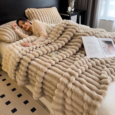 Faux Rabbit Fur Blanket Plush Cozy Throw Blanket Fluffy Bubble Blanket Warm Thick Furry Blanket for Couch Bed Living Room