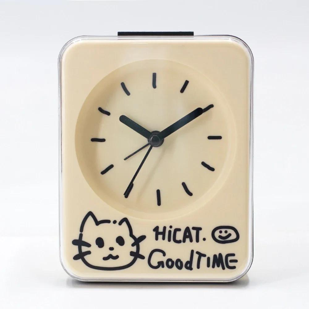

Bedside Night Light Alarm Clock Cream Square Graffiti Style Lovely Decor Ornament Fashion for Bedroom Classroom Desktop Clocks