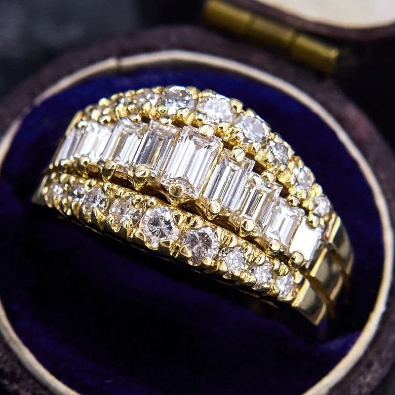 French Temperament Parisian Ring Women, European and American White Feminine Luster Jewelry, Spring Geometric New Models