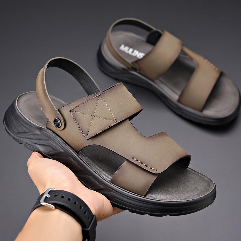 Sandals men's leather summer cowhide beach shoes 2025 new car wear non-slip dual-purpose dad men's sandals