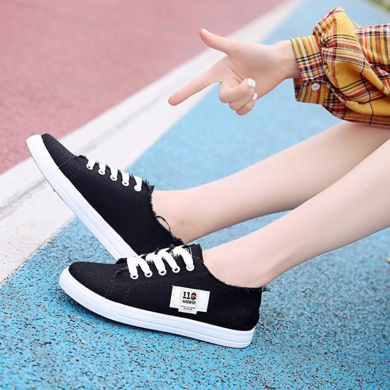 canvas shoes new women's spring little white shoes flat baseplate shoes lazy shoes half a tray