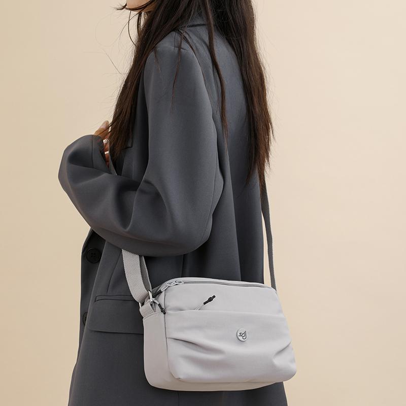 Women's Shoulder Bag Pleated Multi-compartment Crossbody Bag Water-repellent Nylon Small Square Bag