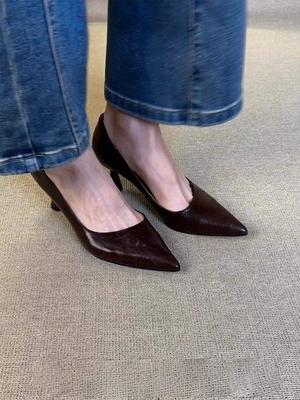 Rindsleder-Version~ schwarze High Heels Damen Katzenabsatz 2025 neue Französische spitze mittelhohe Einzel-Schuhe professionelle flache Damen-Schuhe