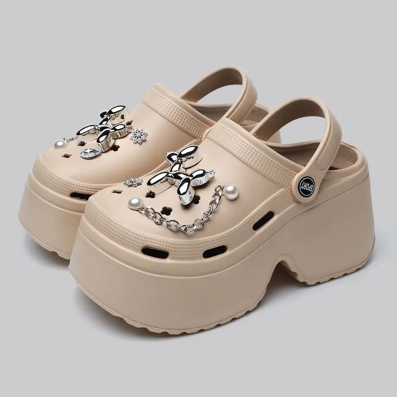 Fashion Women Slippers Platform Metal Decoration Sandals Wedges Shoes Outdoor Clogs Thick Sole Slipper Ladies Flip Flops Garden Shoes