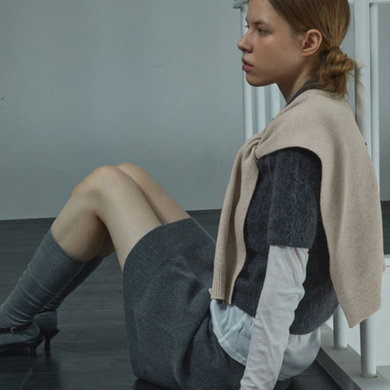 White Project VIRGIN WOOL CARDIGAN MUFFLER [4COLOR]