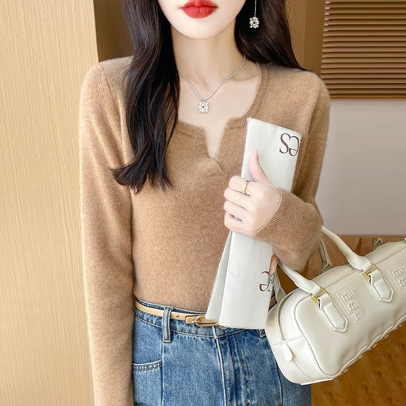 Bottom Shirt Women's Autumn and Winter Inner Knit Skin-friendly Soft Sweater Long Sleeve Top