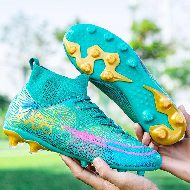 Tong Cheng high-top competition kicking grass nails football shoes men's actual combat sports shoes big broken training 2025