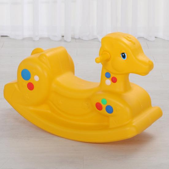 Çocuk Hayvan Sallanan At At Geyik Fil Deniz Aslanı Tasarımları Küçük Çocuklar İçin Plastik Sallanan Oyuncak İç Mekan Dış Mekan Binme Oyuncak Bebek Denge Gelişimi