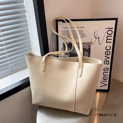Premium Sense Big Bag Women's New French Commuter Versatile Hand Carry Shoulder Bag Large Capacity Slanted Shoulder Tote Bag