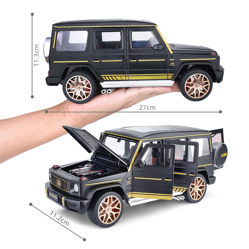 1/18 Scale Benz G63 Wings of Dark Night ORV Diecast Car Model Toy, Pull Back Toy Vehicle with Sound and Light for Kids Toddler Boys Girls Collection