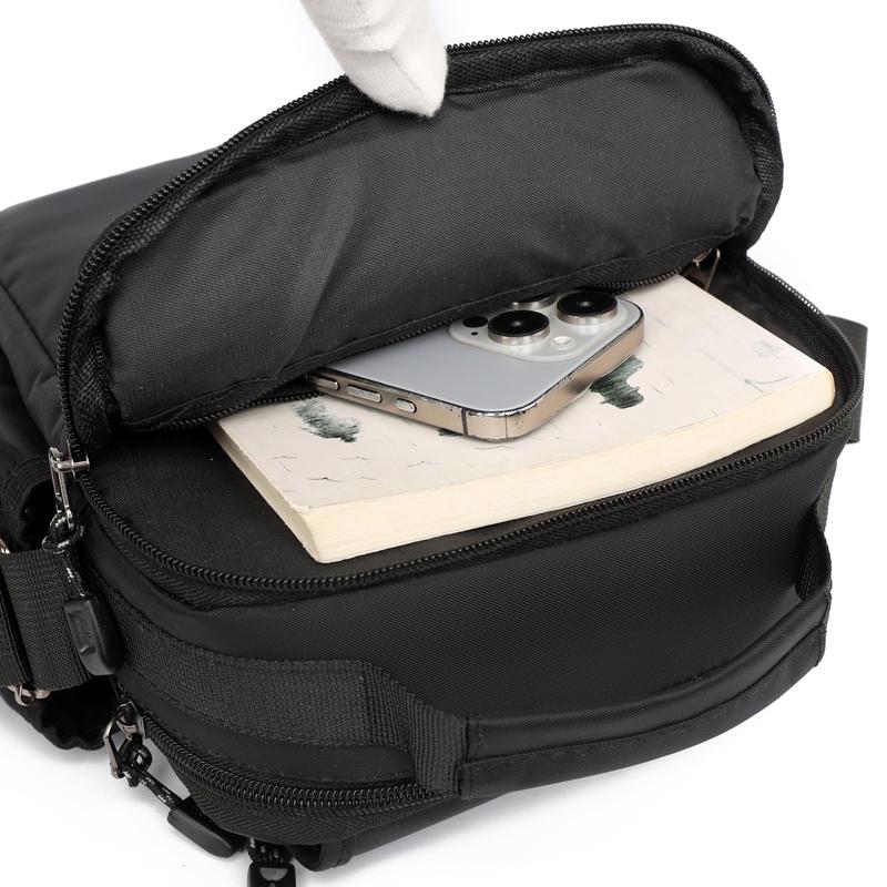 Borsa a Spalla Quadrata Sportiva da Uomo - Borsa a Tracolla Resistente a Lati Morbidi Stile College con Tasche Multifunzionali