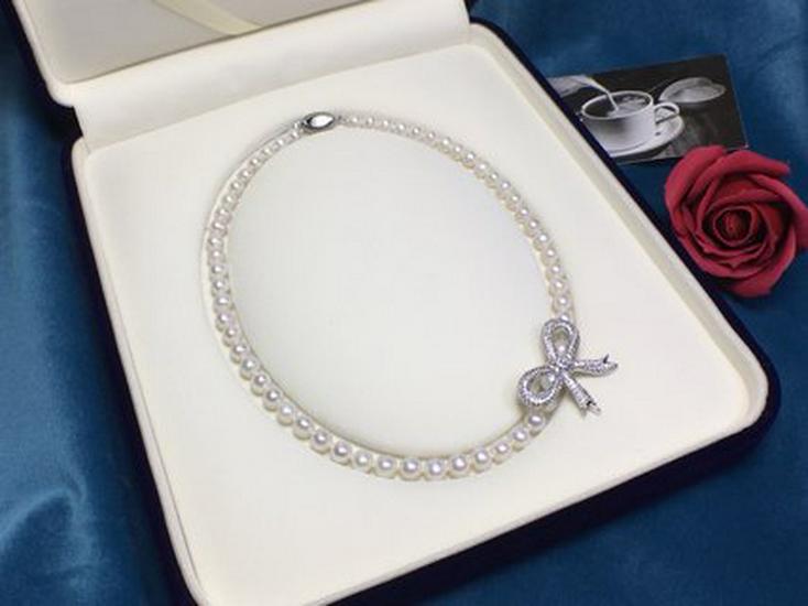 Elegant Freshwater Pearl Bow Necklace - Light Luxury Women s Wedding Dress Accessory