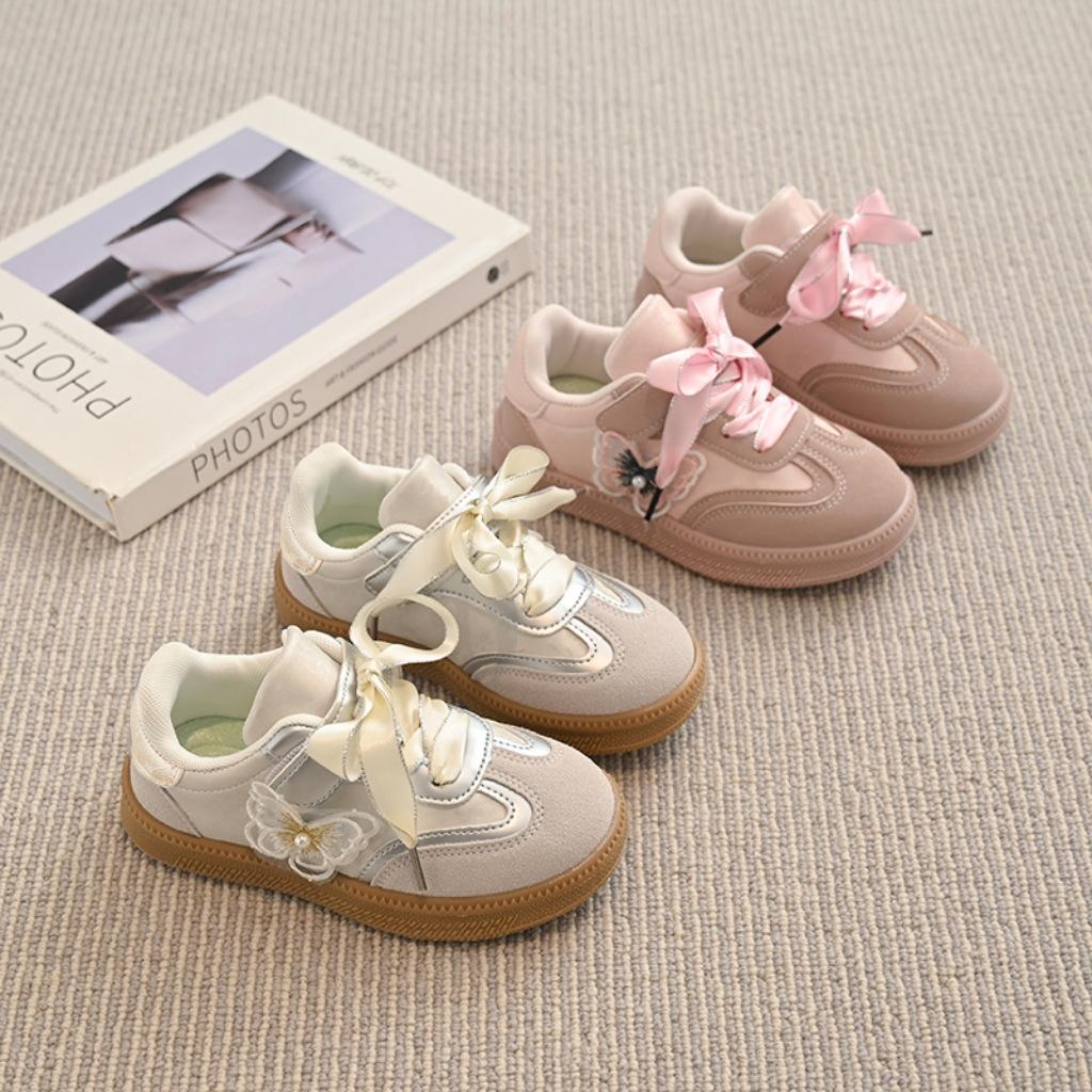 Girls' sports shoes mesh breathable casual shoes 2025 new spring and autumn children's board shoes girls soft-soled German training shoes tide