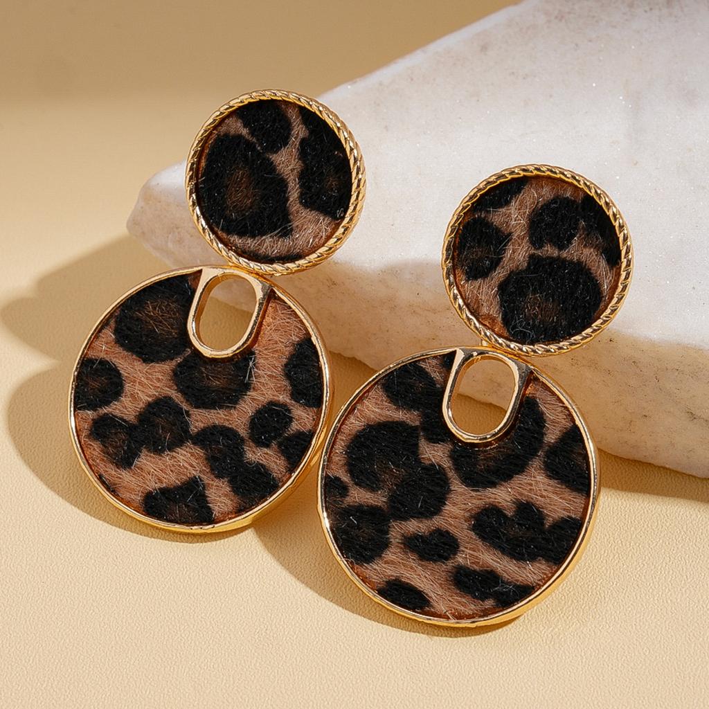 European and American autumn and winter retro geometric round flower leopard print silver needle earrings Maillard niche earrings