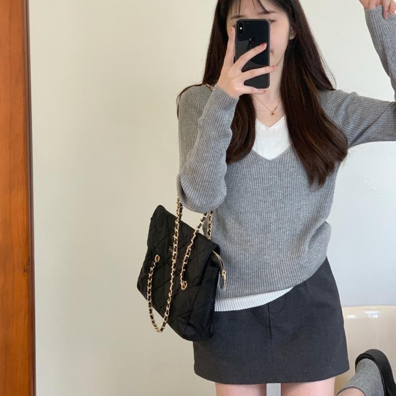 GMXIA Gentle Wind Design Sense Fake Two V-neck Knitwear Women's Autumn Top with The Bottom Women Sweaters
