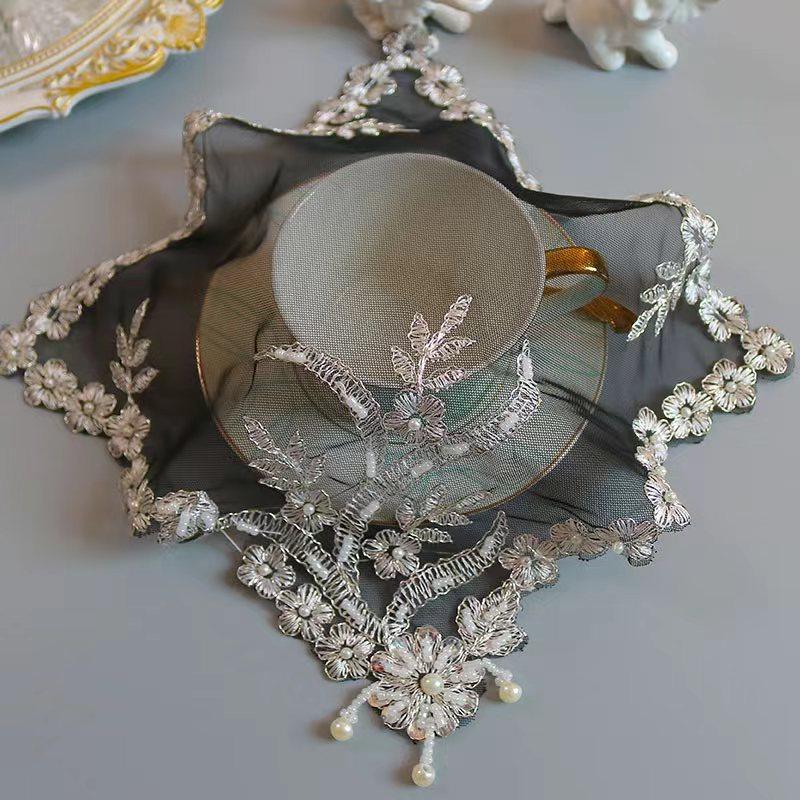 

Украшения и аксессуары для стола, вышитые черным бисером цветы, салфетка для стола, подставка под тарелку, свадьба, Рождество, кухня square 28cm