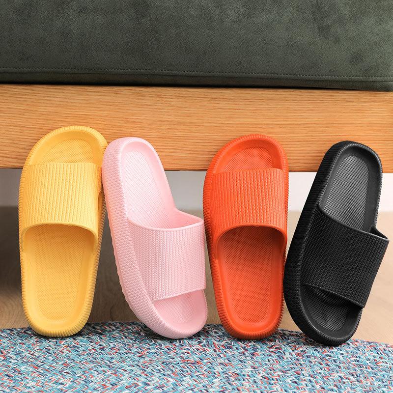 Fashion Smile Pop Summer Simple Style Thick Sole Slippers Indoor Casual Slippers Men Non-slip Bathroom Shoes Men Breathable Sandals