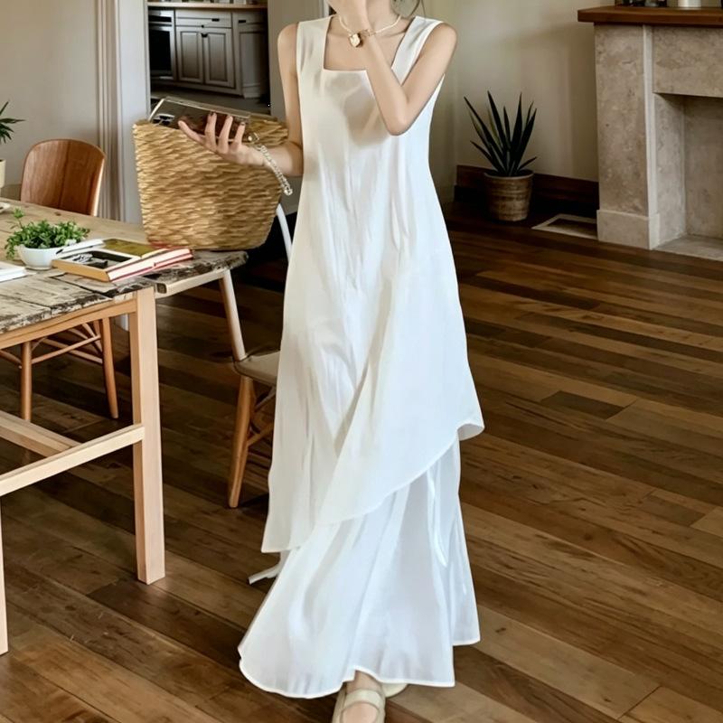 2026 New French First Love White Spaghetti Strap Dress for Women, Summer Niche Design, Elegant and High-End Long Dress