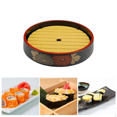 Conjunto de pratos de sushi japonês para jantares elegantes