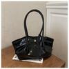 Large Capacity Tote Bag, Small and Unique Pleated Bag, Simple and Trendy Shoulder Bag