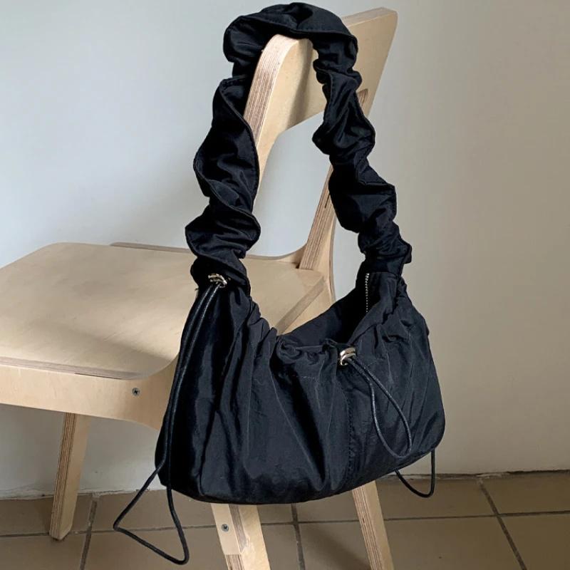Fold Shoulder Bag Vintage Casual Designer Underarm Crossbody Bag Simple Fashion Women Pleated Nylon Fabric Shoulder Bags