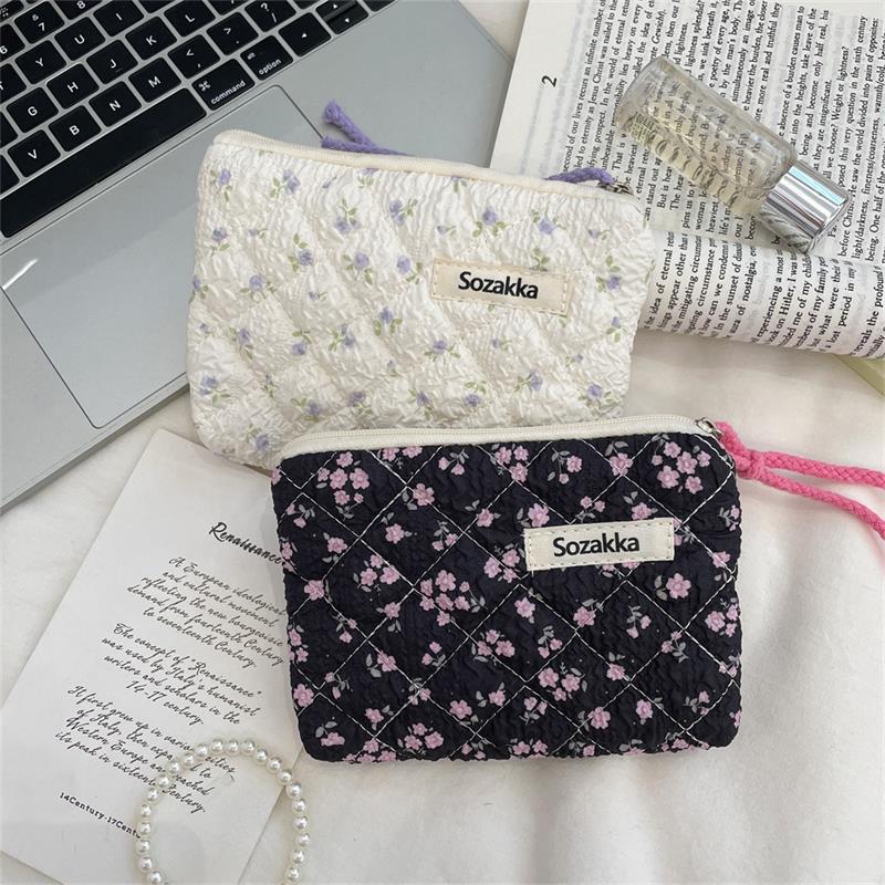Sweet Cute Animal Floral Quilted Padded Portable Sanitary Napkin Storage Bags Coin Purse Cosmetic Bags Card Packs Key Bags Gifts
